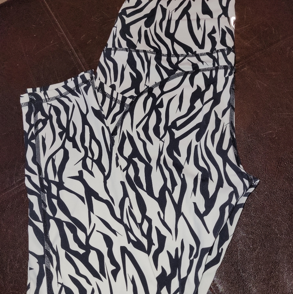 Zyia Brilliant Leggings size 12
